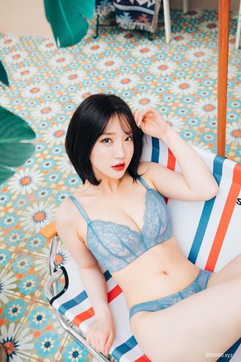 Ye-Eun - Summer Caravan